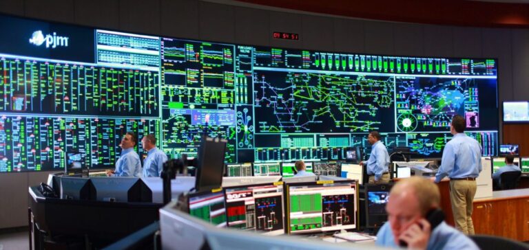 Un ancien responsable américain met en garde contre une cyberattaque dévastatrice ciblant l’infrastructure énergétique