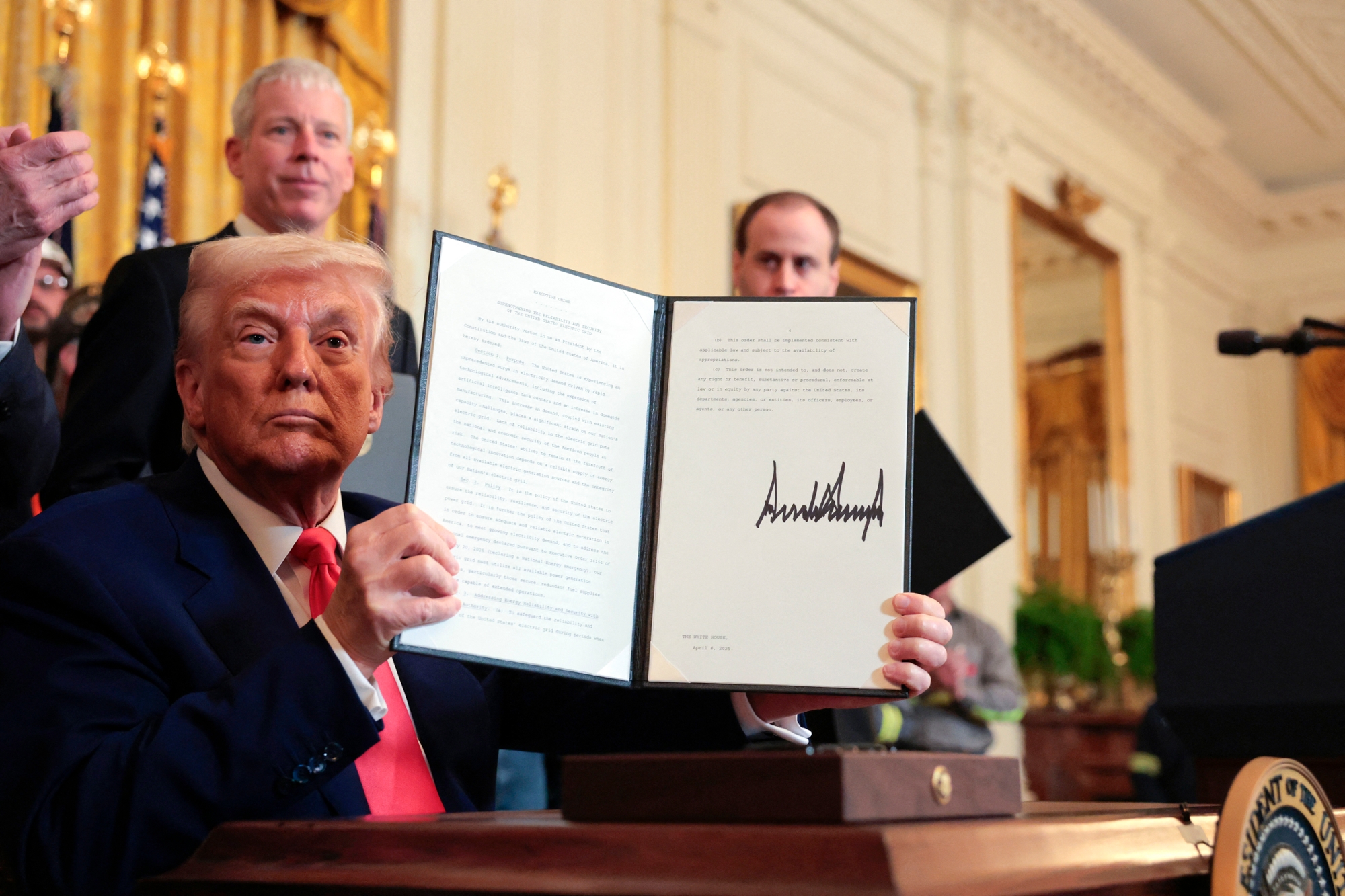 Un scandale fiscal pour les ultra-riches : la loi Trump accorde des subventions massives aux propriétaires de jets privés